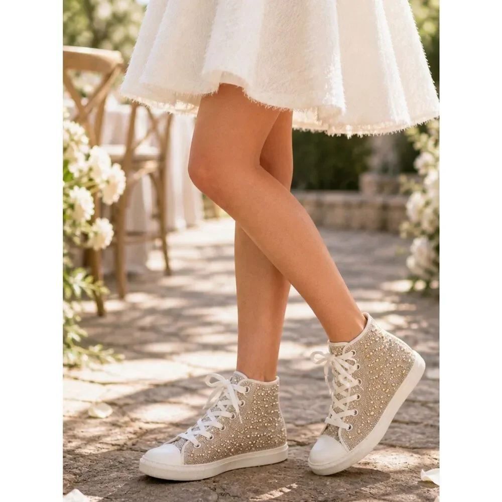 BAND OF THE FREE Bonnie Lace Up Rhinestone High Top Sneakers Natural White 8 NIB